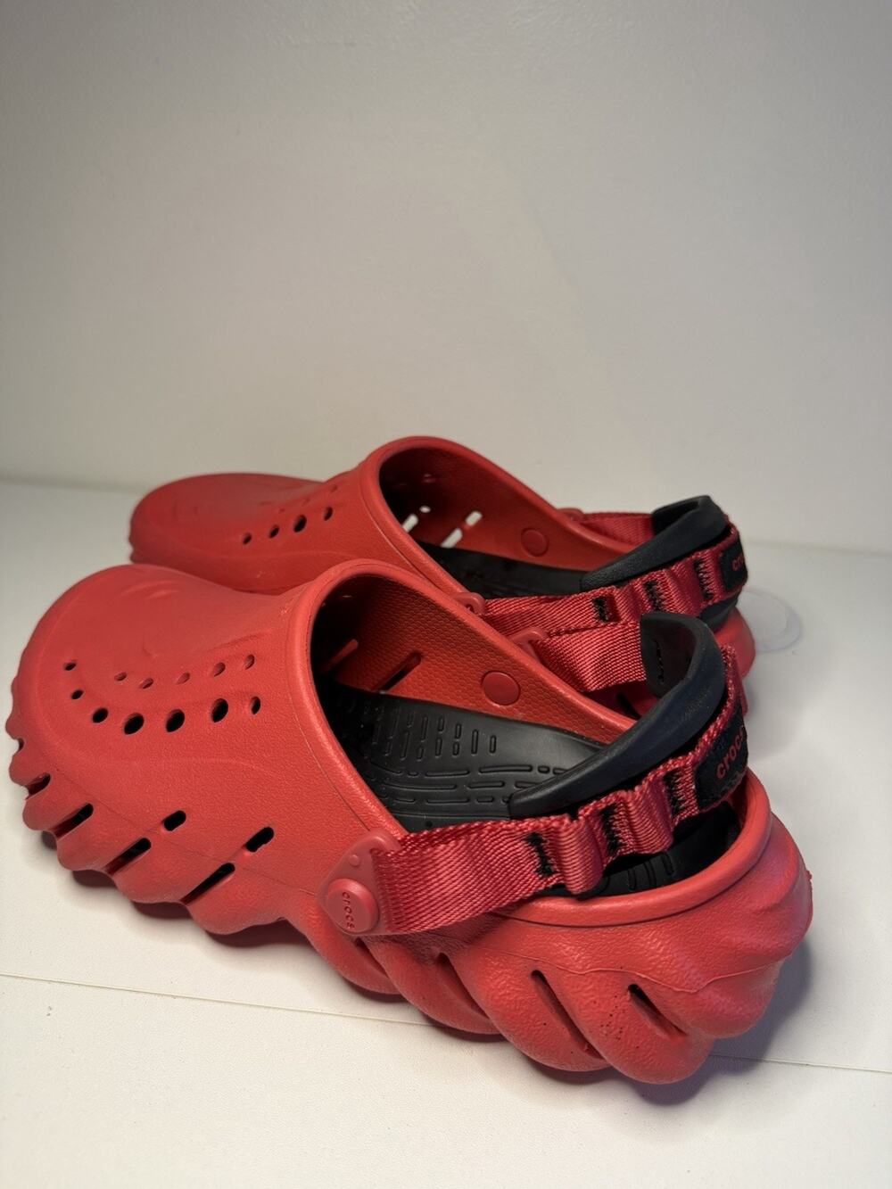 Crocs Echo Clog “Varsity Red” Size 5 Men / 7 Women Shoes Slip On Sandals Comfort